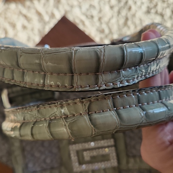 Guess Y2K green bag with bling "G" snap - Picture 11 of 16